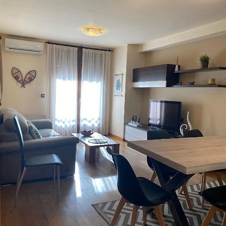Apartament Neret I Sort Eksteriør bilde